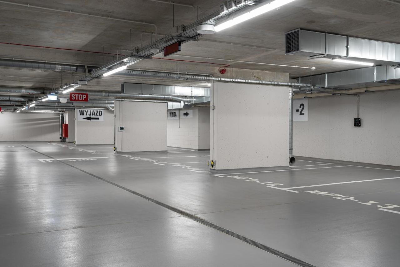 Hotel Ferreus Modern Art Deco Krakau Exterior foto The parking garage